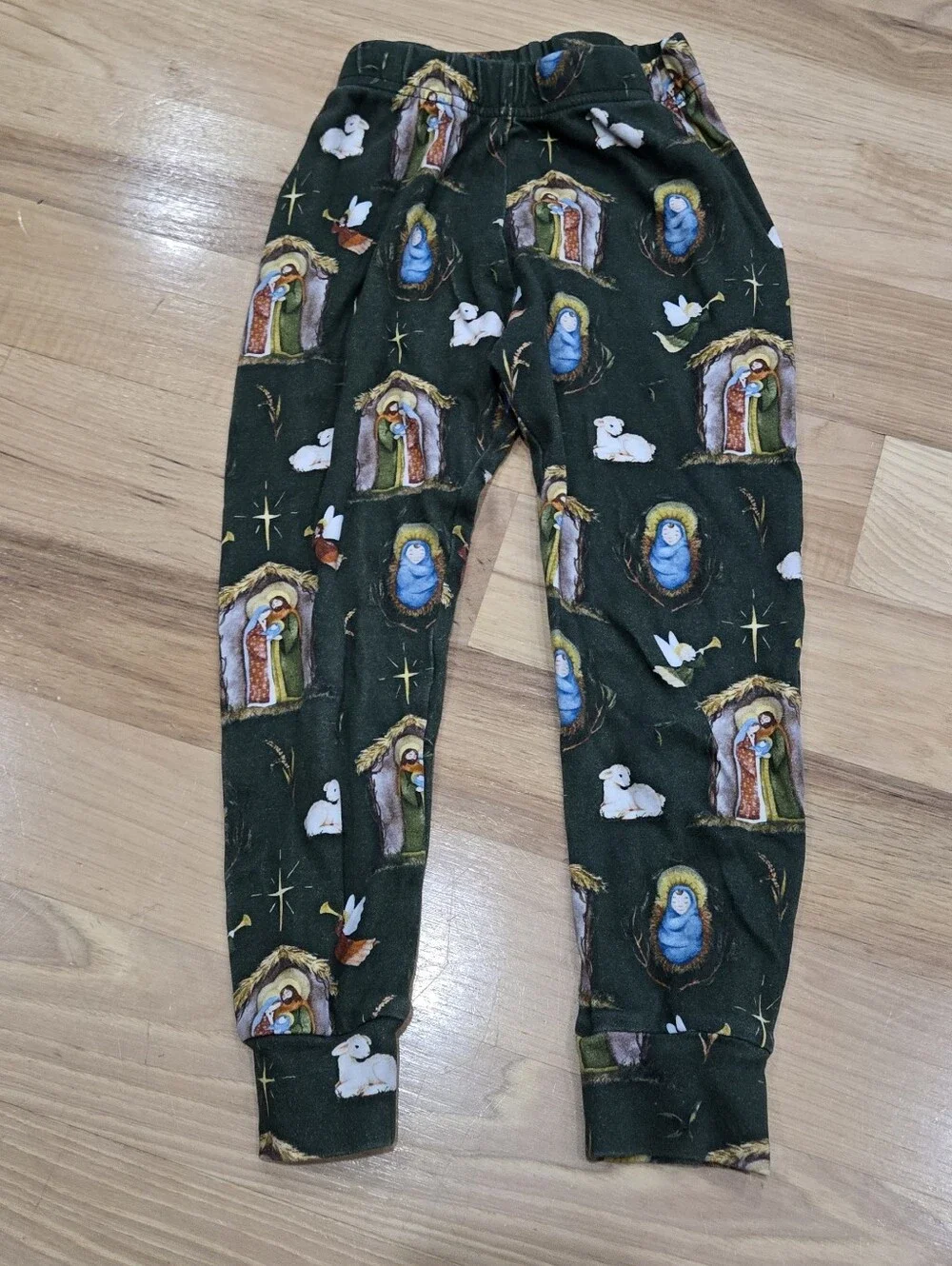 Holy Pals Kids Dark Green Nativity Print Pajama Set Size 6